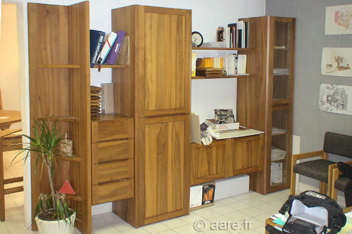 bibliotheque artus C noyer massif sur-mesure